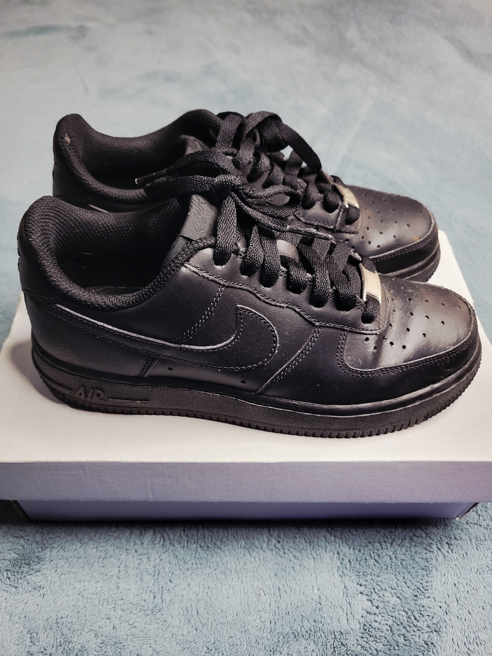 Nike Air Force 1 Low Triple Black GS (2008 Release) Size 4Y w/ OG Box - Picture 4 of 7